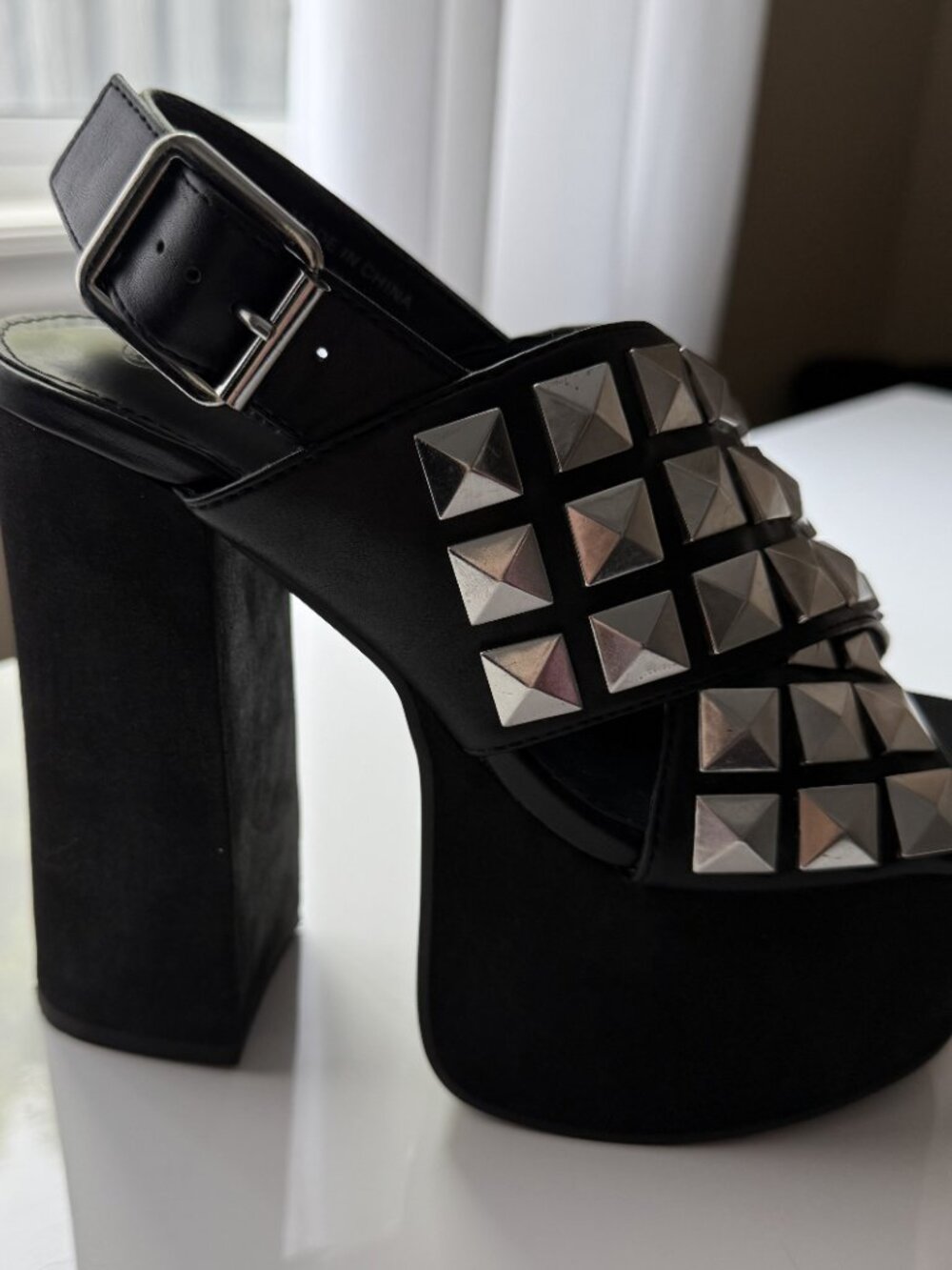 Charla Tedrick - Poison Platform Heels - Picture 5 of 7